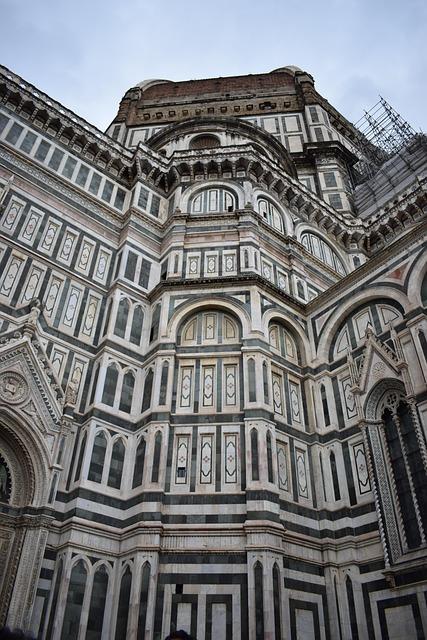 Florence Travel Guide: Essential Tips, Must-See Attractions, and Local Experiences Await